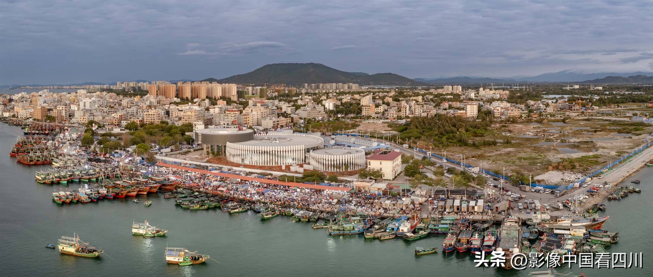 海南陵水新村疍家渔港,海南陵水水产市场