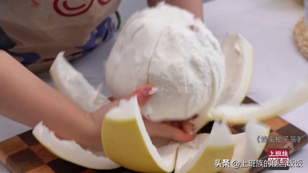 怎么才让柚子茶不苦呢图片,自制蜂蜜柚子茶不苦的秘密在这里