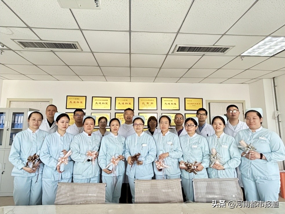 96岁老人腹腔取出近30斤重肿瘤，医院精心护理术后两天转回普通病房