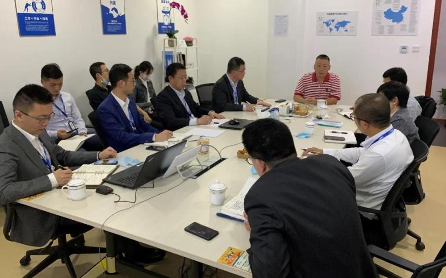 职场领导给加了年终奖需要送礼吗,领导私下跟自己要年终奖好不好