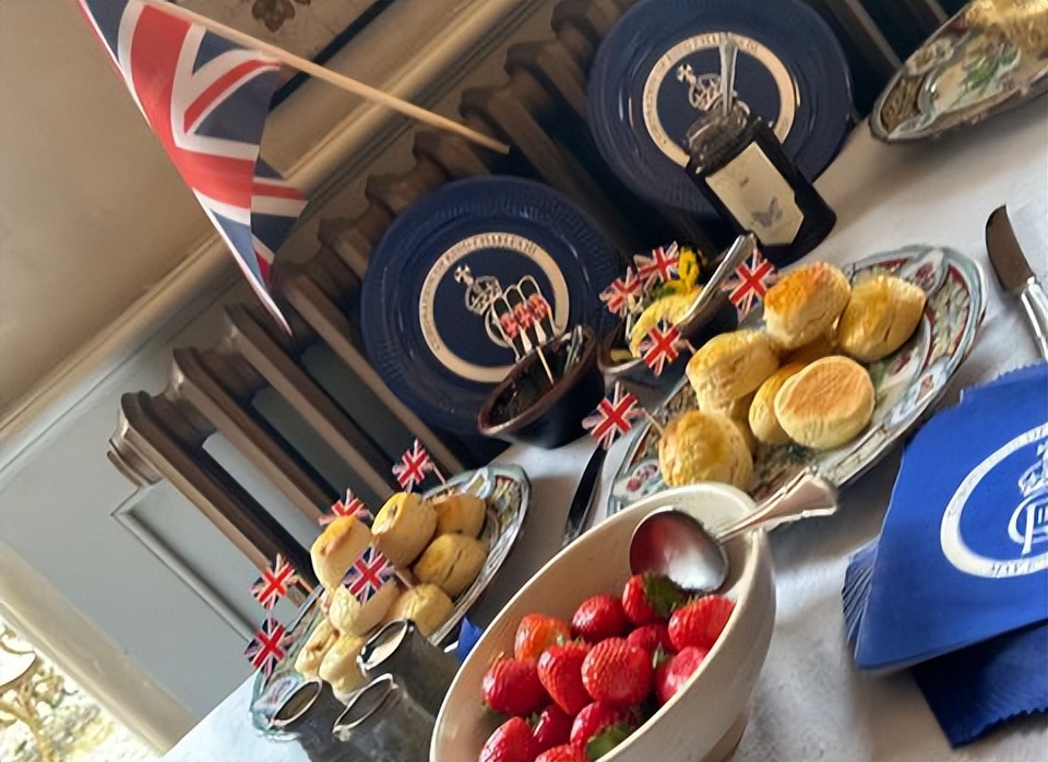 贝克汉姆跟女儿近照,贝克汉姆和他女儿照片