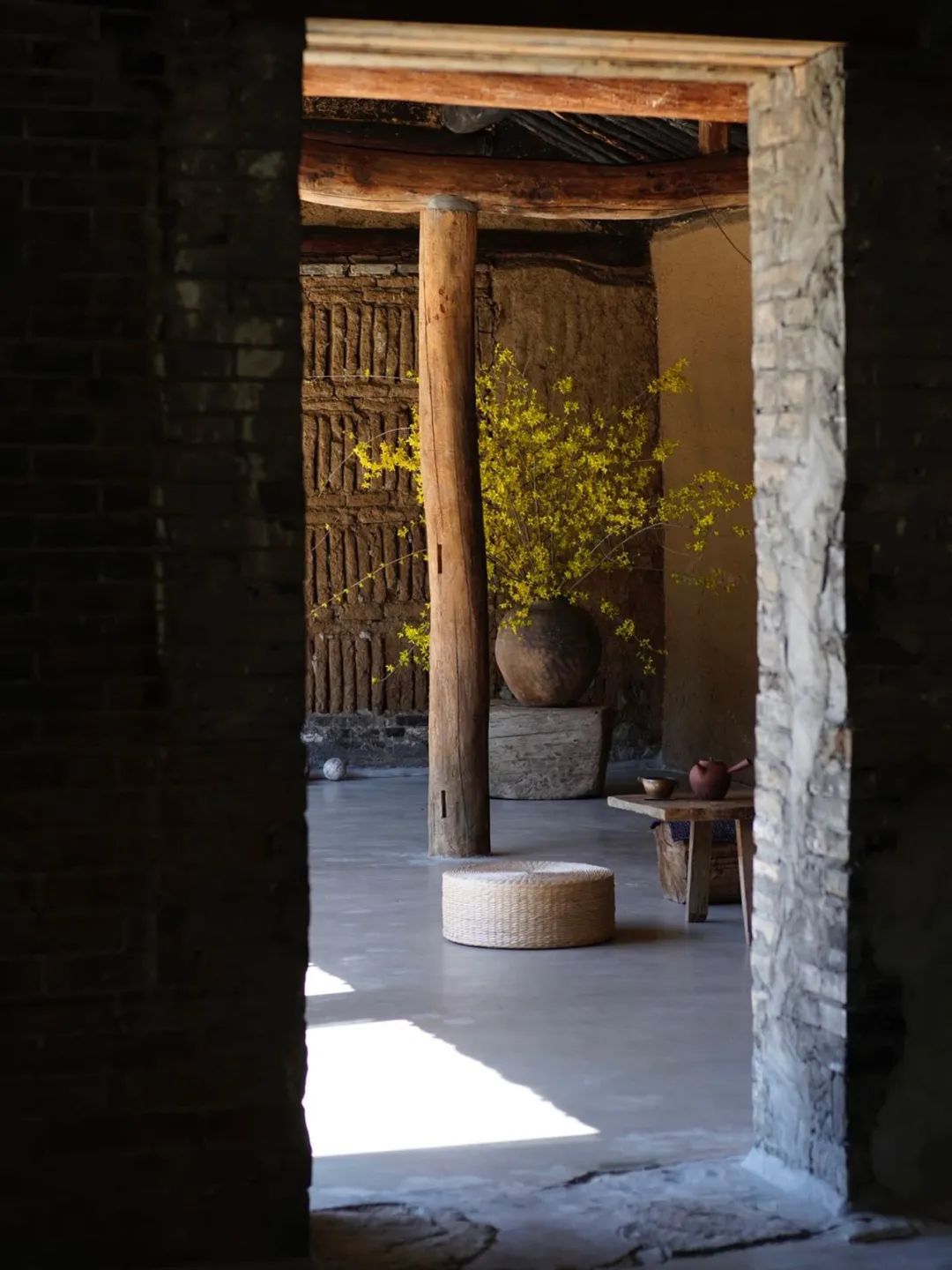 疫情三年,北京夫妻带女儿安守乡下400㎡土坯房