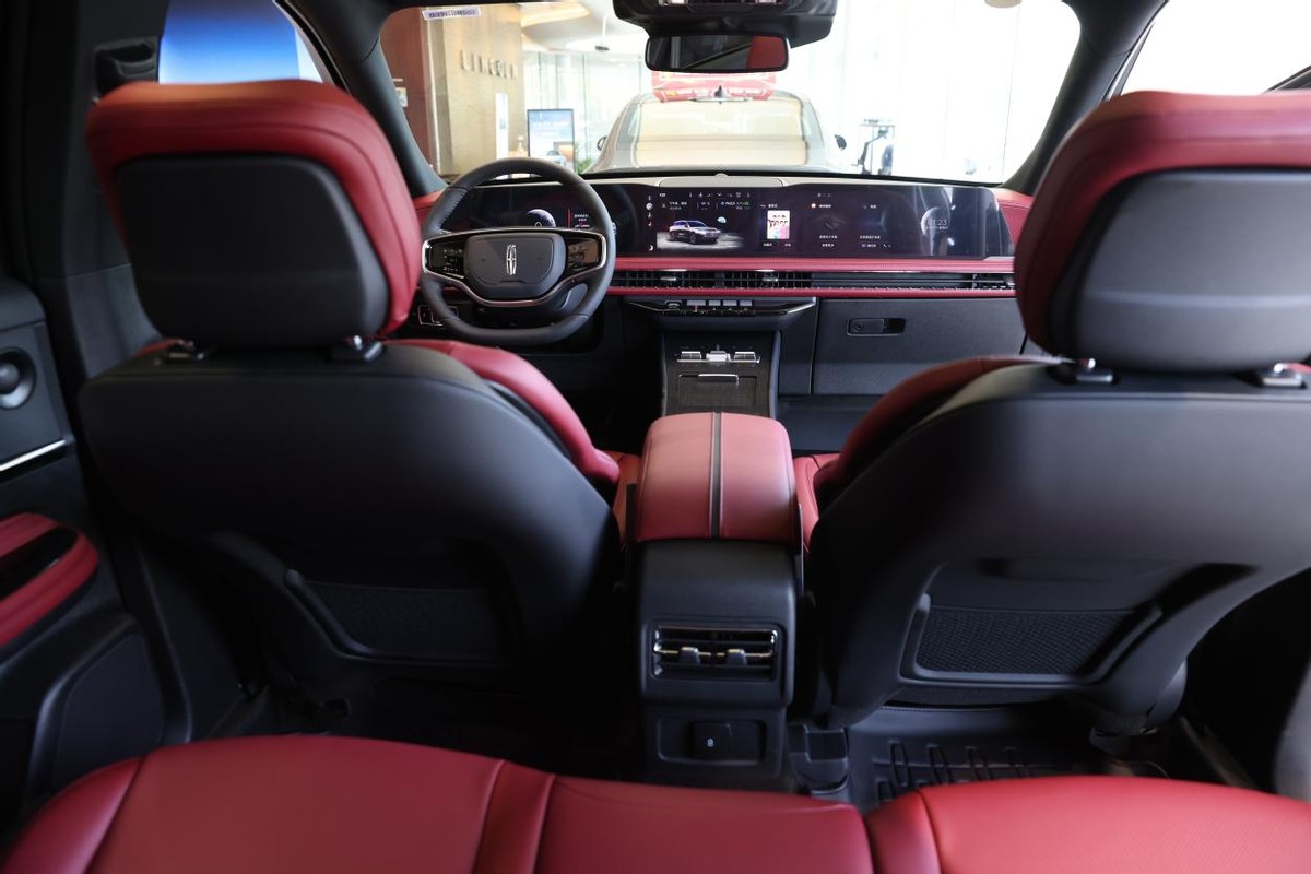 全新林肯冒险家LincolnCare+，驾驶者的明智选择