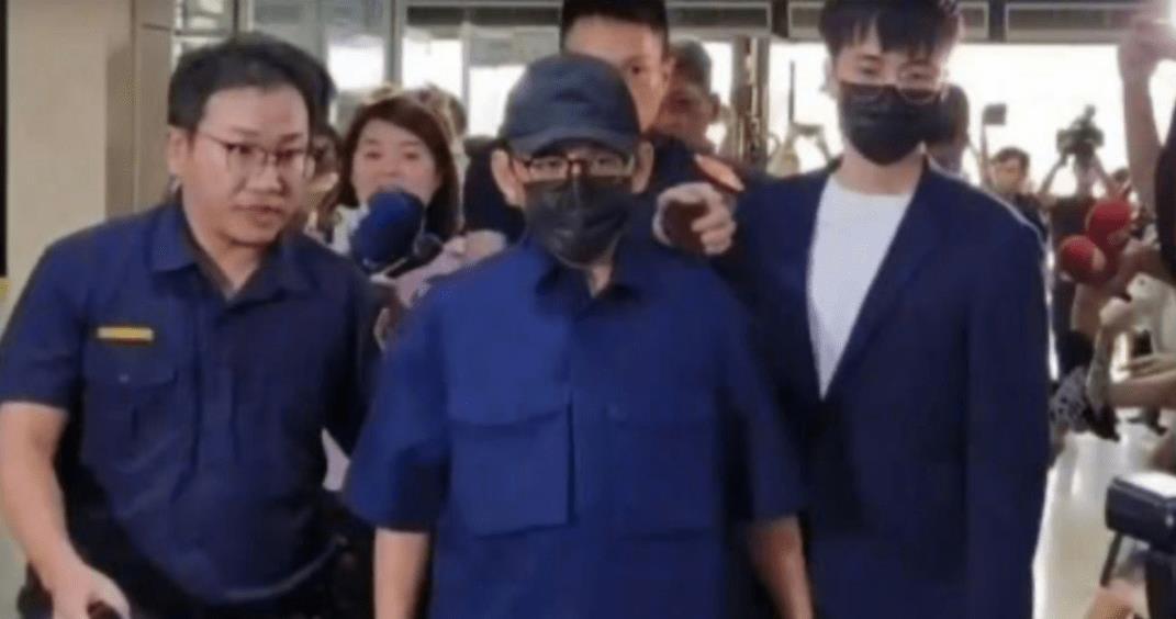 黄子佼否认性骚扰指控，称两人为了艺术照发生性关系