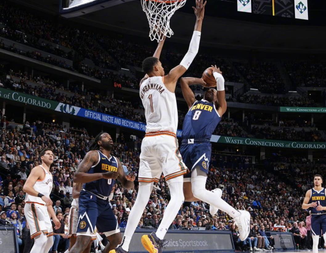 完爆浓眉大洛，450人第一！NBA77年没见过这种天才，文班1打9太猛