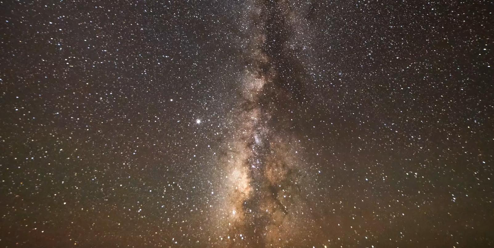 天上的星星也能卖？一分钟揭开星星命名权这个无本万利的小门道