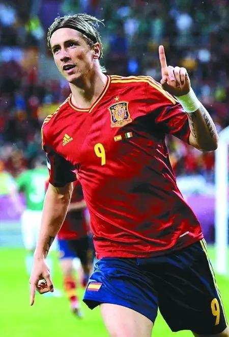 托雷斯马竞9号,托雷斯最年轻的队长