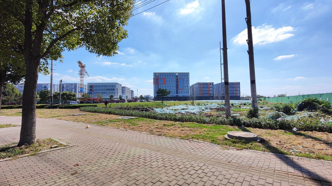 二手房只要1.8万/平,新房竟需3.5万/平,车坊最大的短板还是交通