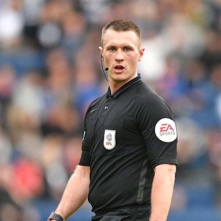 “娜姐”领衔，新赛季英超迎来四位新晋裁判员