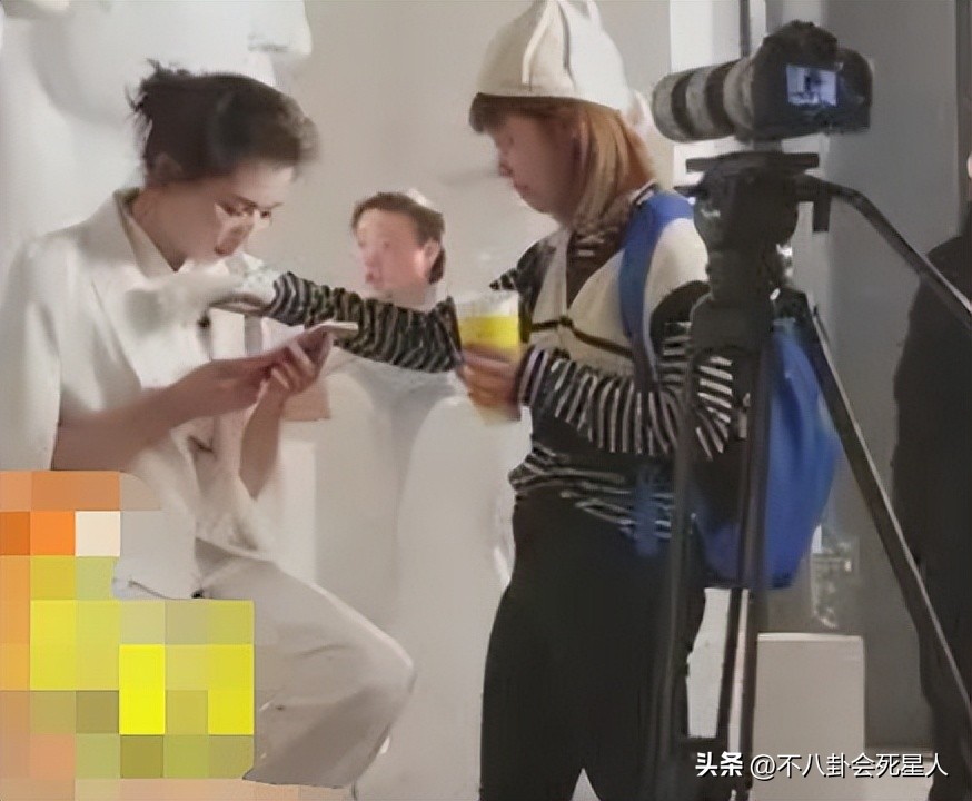 娱乐圈下跪事件,娱乐圈的真实拜高踩低