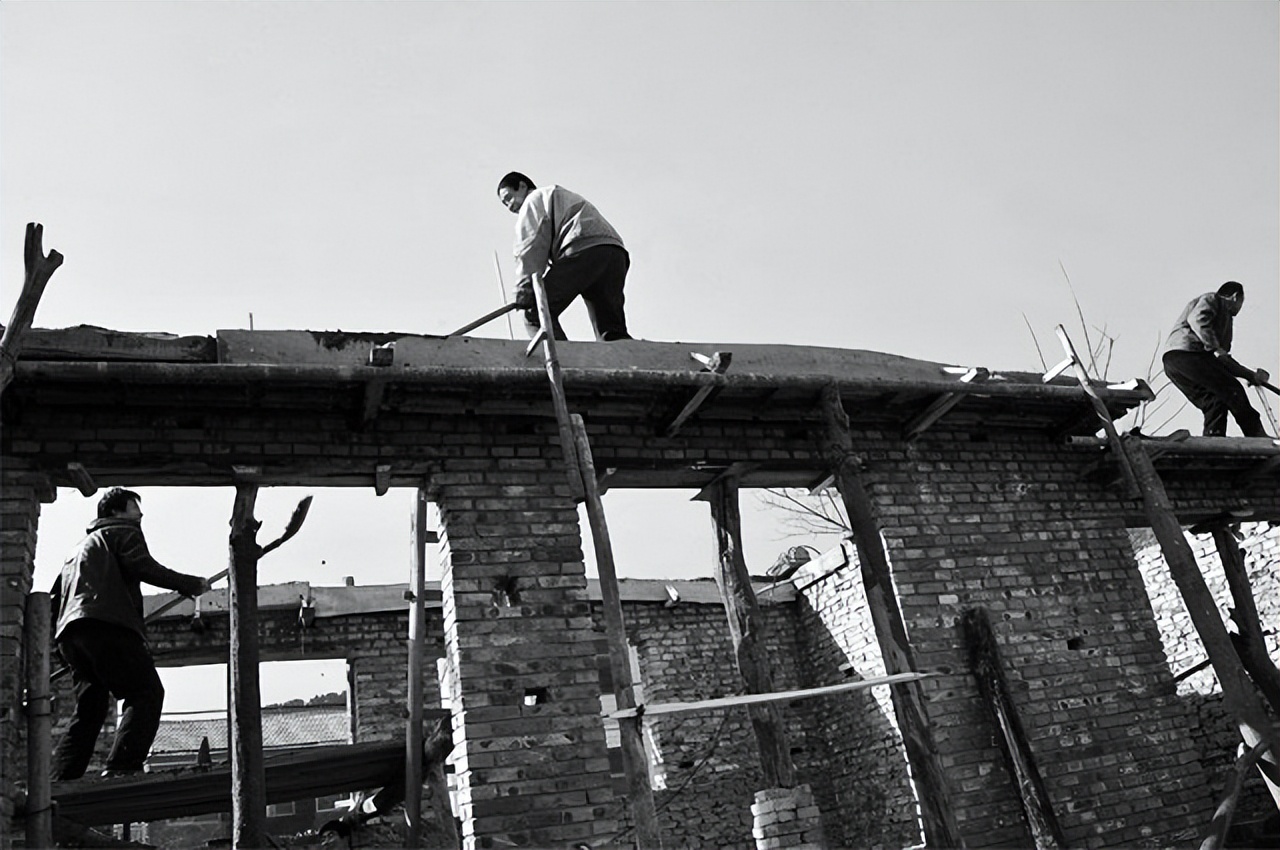 1989年，台湾老兵遗孀回大陆寻亲，40岁儿子冷漠回拒：我不缺娘