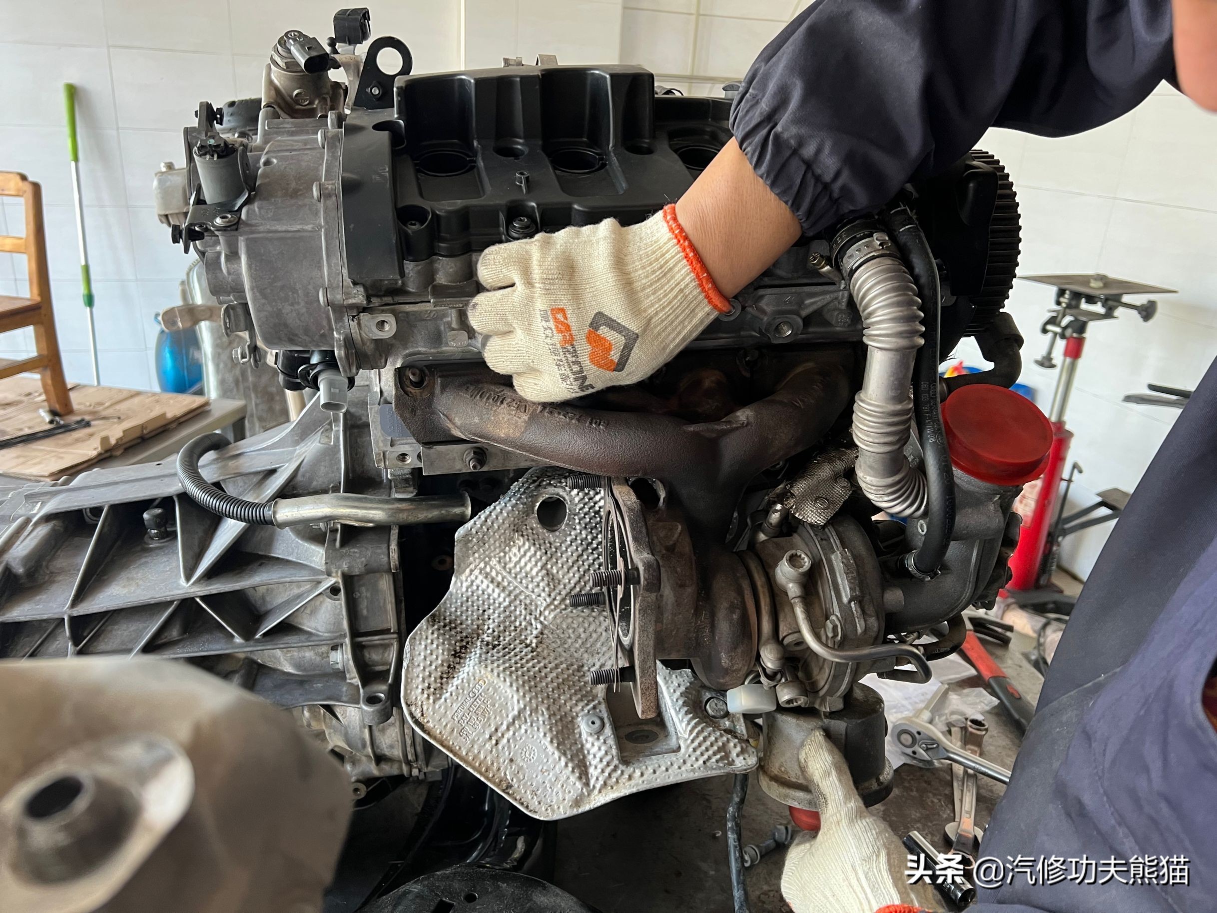 奥迪大众保时捷烧机油专修,2.0t奥迪a6烧机油吗