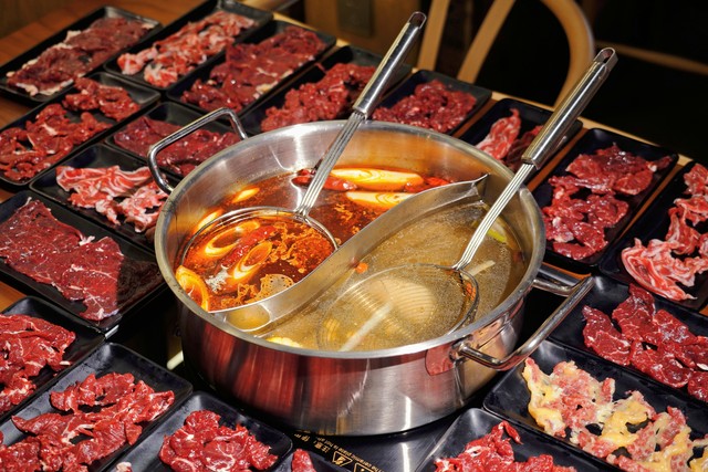 郑州蟹鲍甲火锅店,郑州百年老妈火锅店