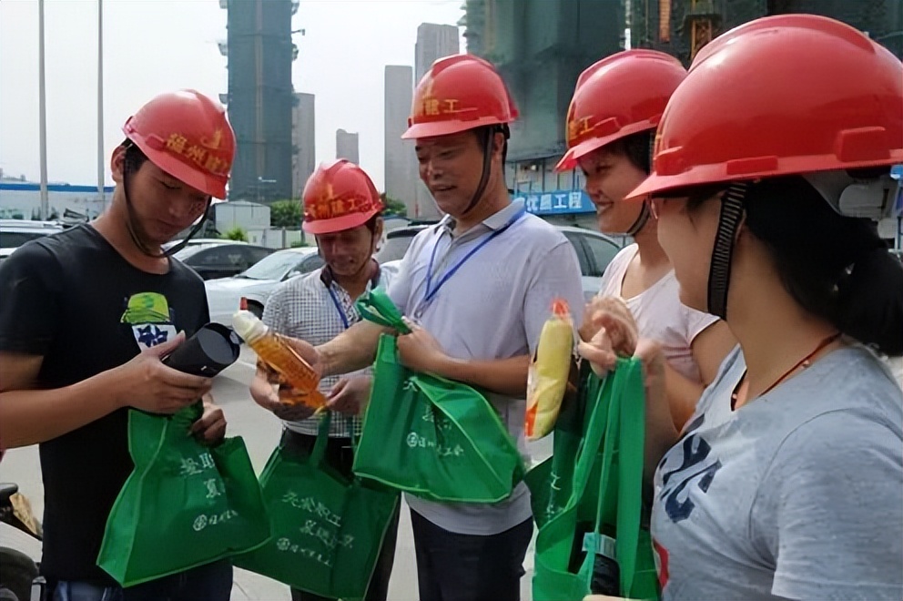 夏季高温安全生产应注意事项,夏季安全生产注意事项卡通