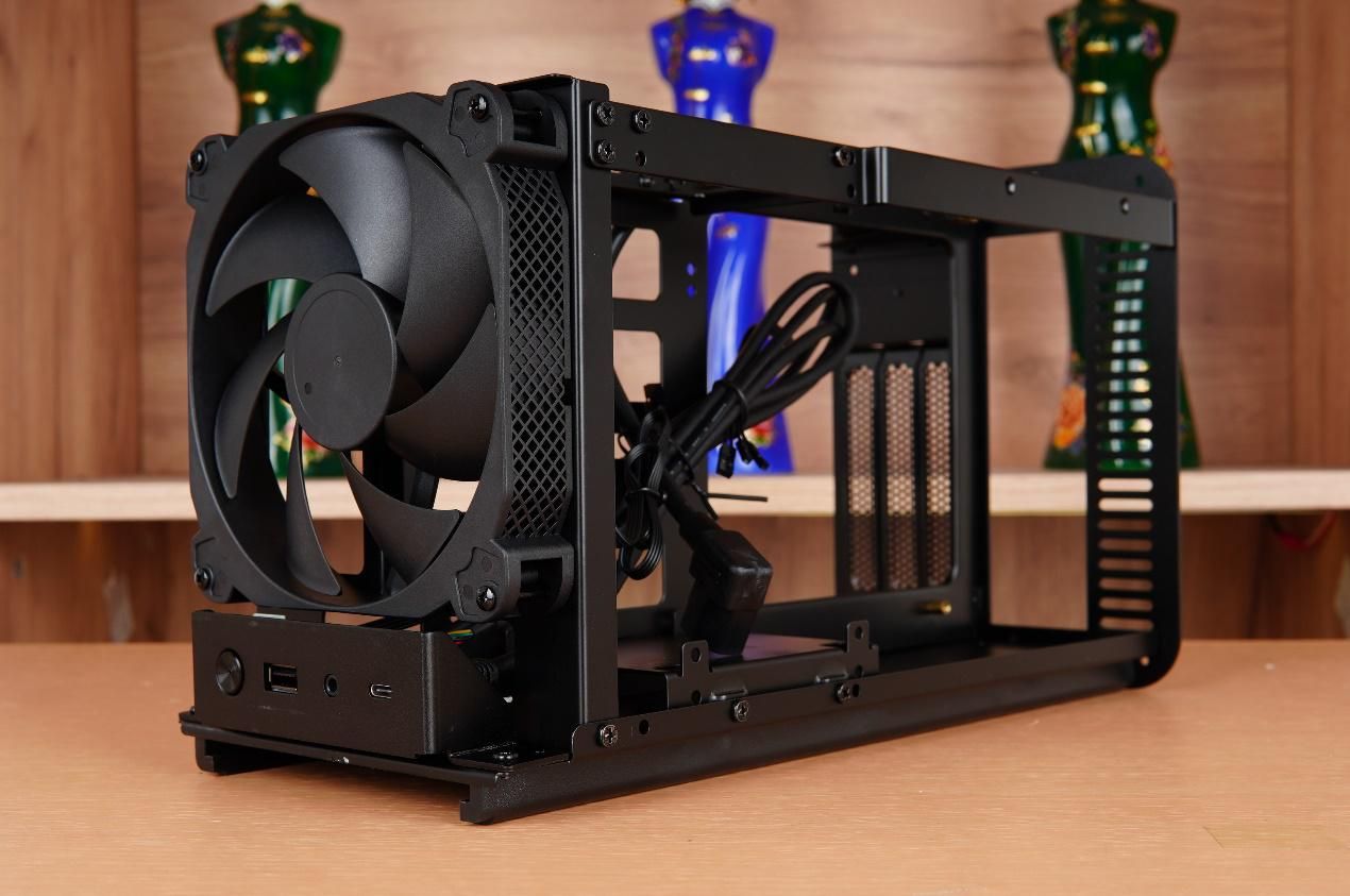 乔思伯v11主机配置推荐,乔思伯v11和v8机箱