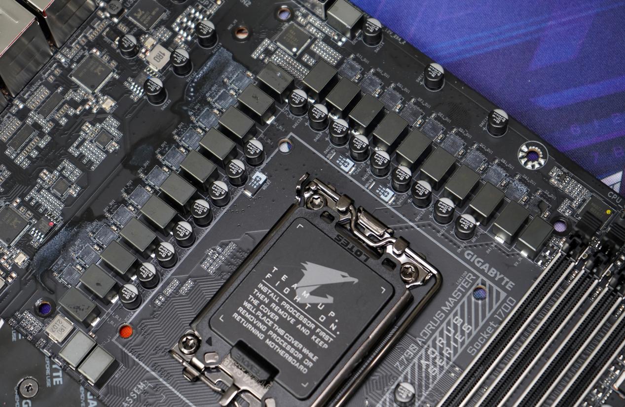 技嘉z790超级雕主板有几种规格,技嘉z790m小雕主板详解