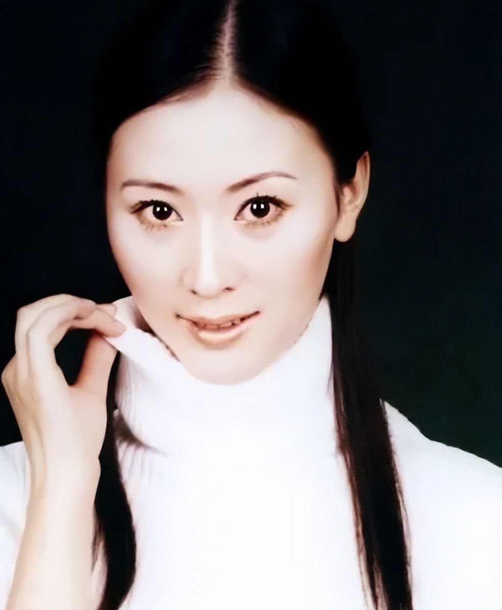 人体模特汤加丽：被同事嘲讽，父亲断交，丈夫离婚，但从不后悔