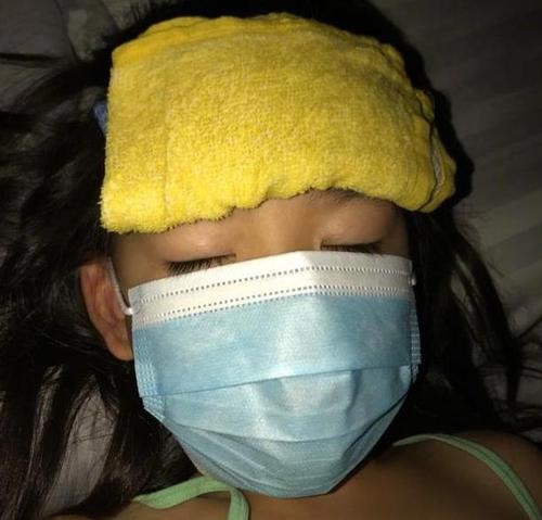 父母离异9岁女孩确诊血癌,九岁女孩患血癌姑姑卖车卖嫁妆