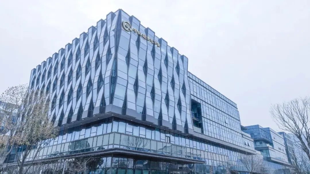 超清《4月月览》：全面加速产品化进程，全速推进元宇宙脱虚向实