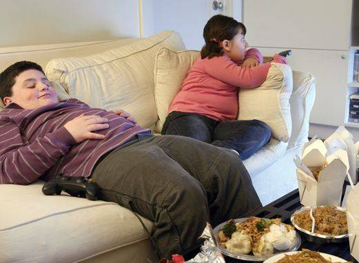 小时候“长身高”还是“长体重”,青春期后大不同,家长别不在意