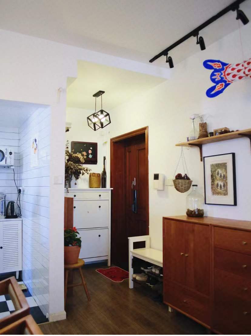 发现一户装修很精致的现代轻奢风,发现一位网友的家因装修风格走红