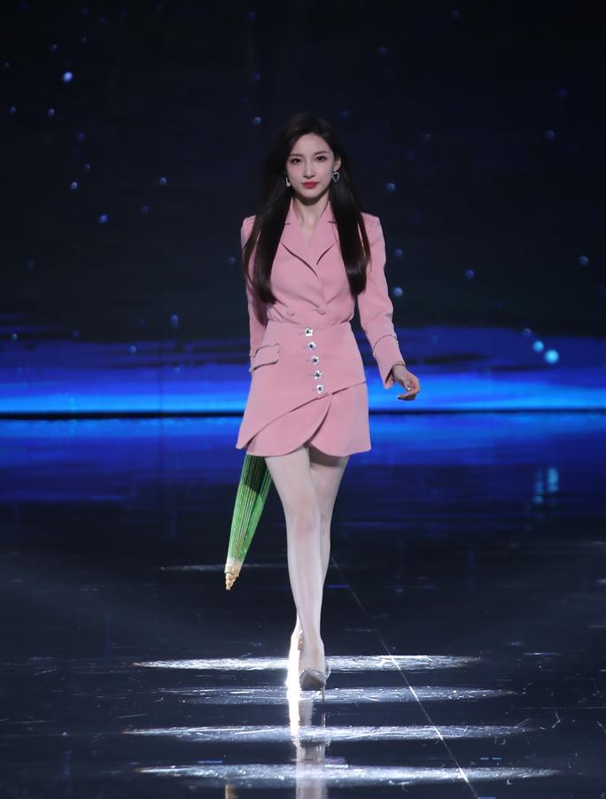 马凡舒主持春晚,马凡舒到底能不能主持春晚