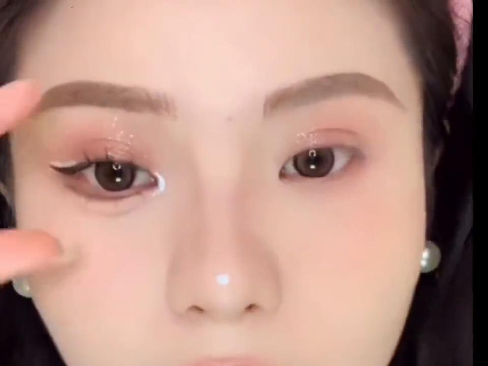 放大双眼的秘密是什么,让眼睛变巨眼的方法