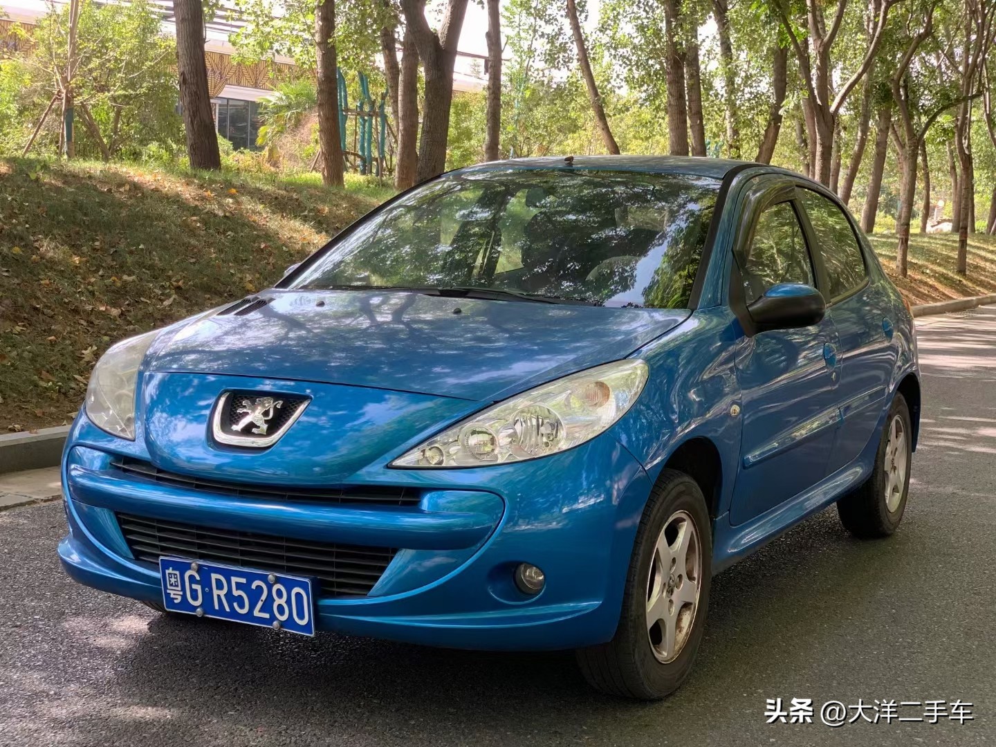 1万多块的练手车，我们推荐这三款，福克斯、赛拉图、标致207