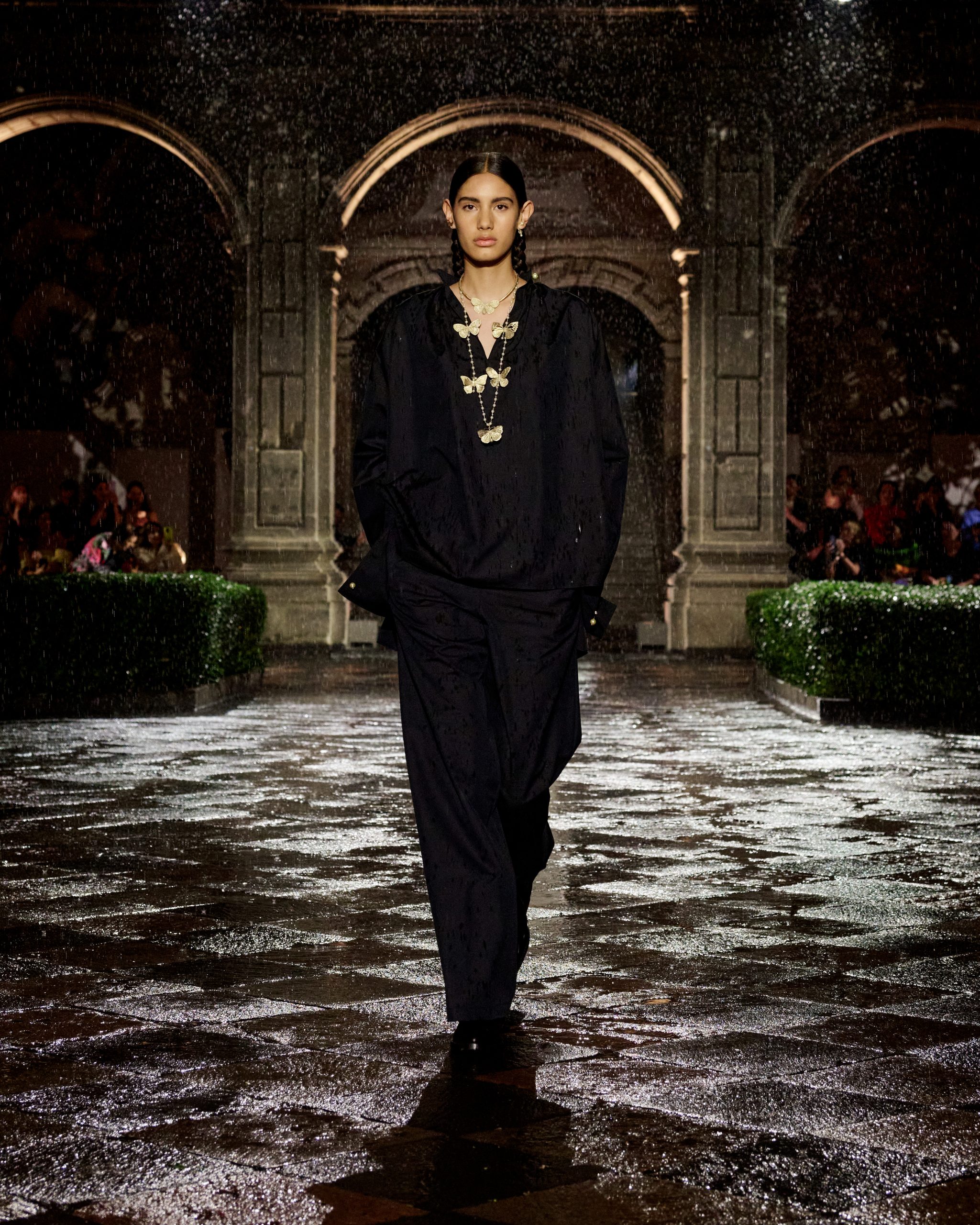 每周时报｜在博物馆也能遇见挚爱？跟随DIOR到墨西哥一探究竟