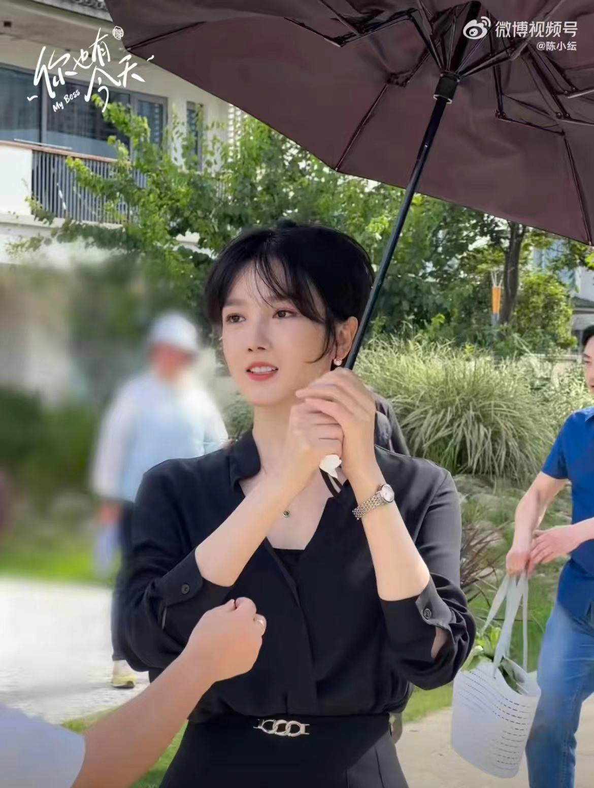 尽显自信之美，全球华语IP盛典红毯女星如何打破“瘦即美”传统