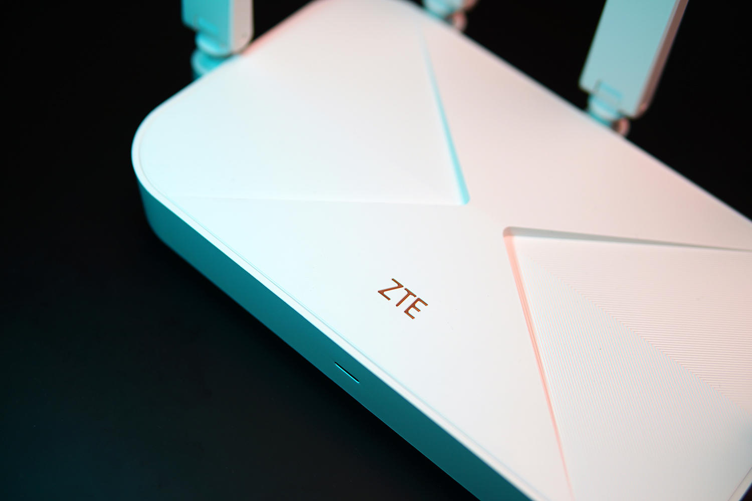 tp-linkax3000路由器怎么样,两百左右路由器推荐大户型