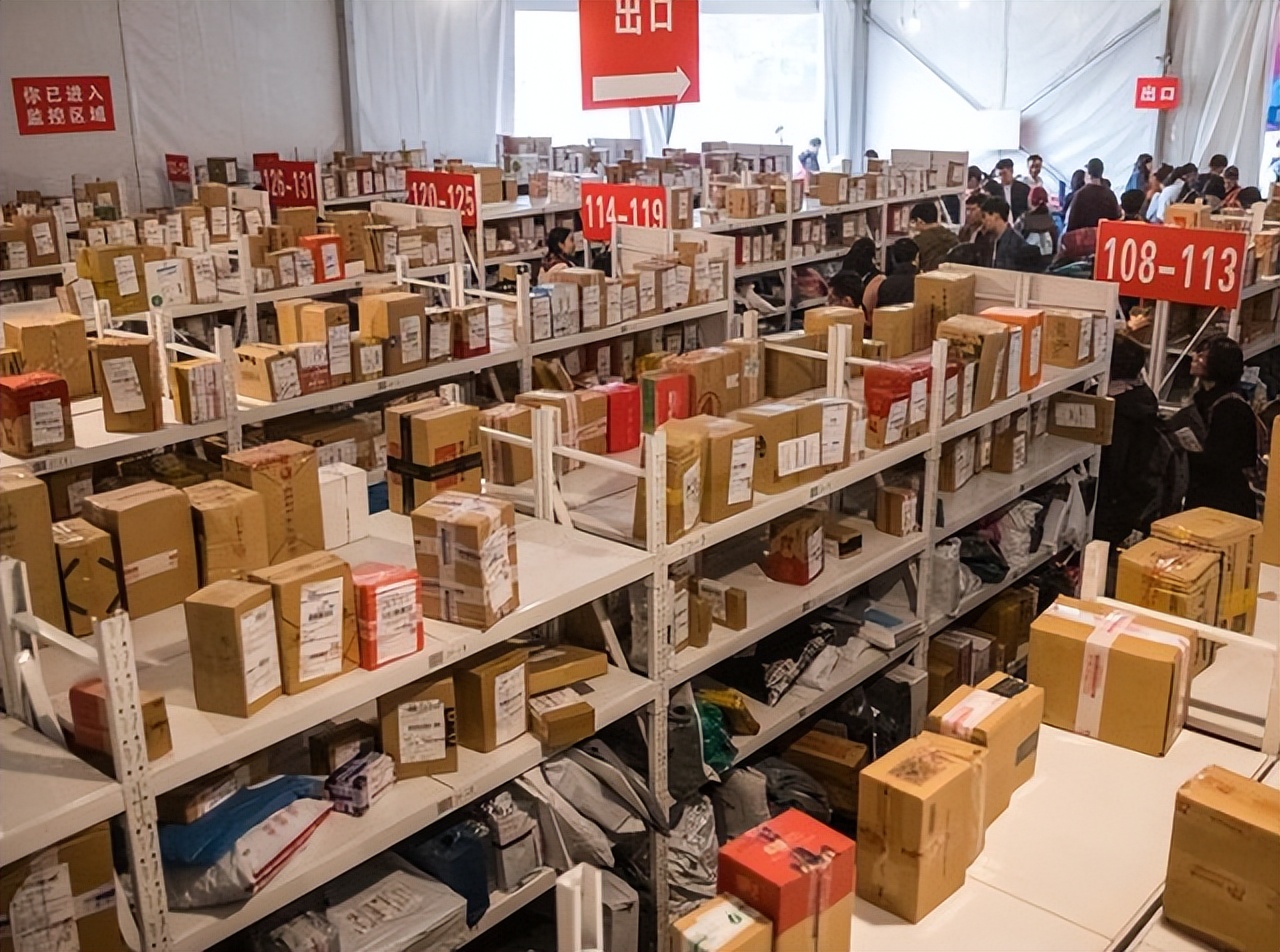 “菜鸟驿站”取件完全免费，那靠什么赚钱？这3个盈利点少有人知