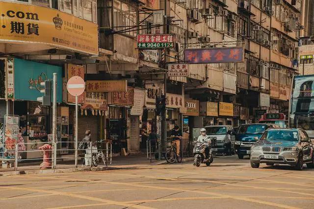 香港之前为何这么繁华,为什么香港回归前很繁华