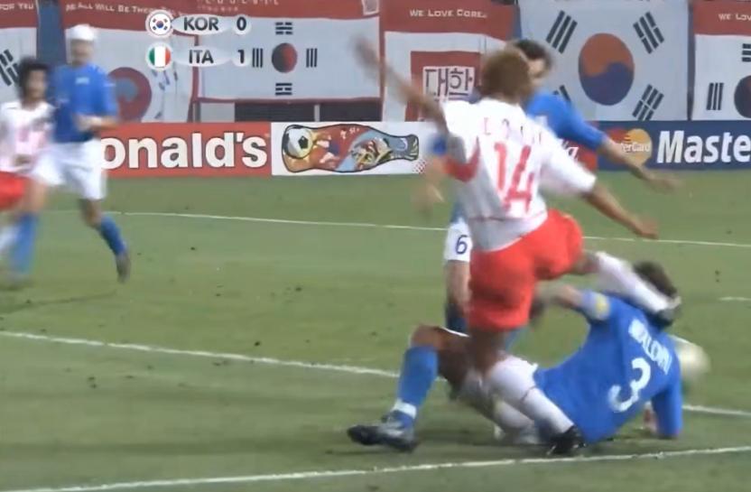 历经最黑暗的世界杯之后，他率领全队赢得下届冠军