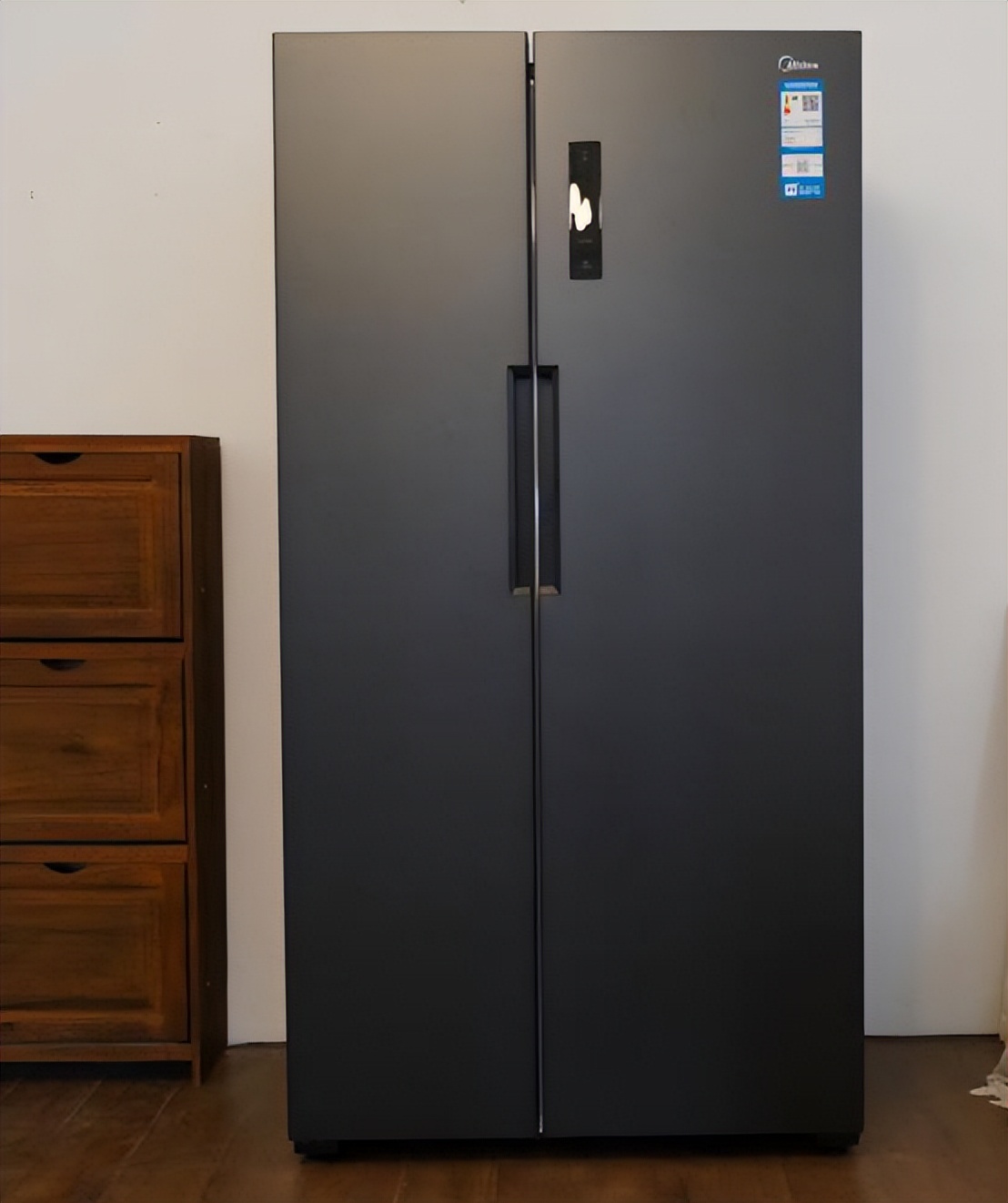 买冰箱海尔和美的这两个哪个最好,海尔和美的冰箱区别在哪