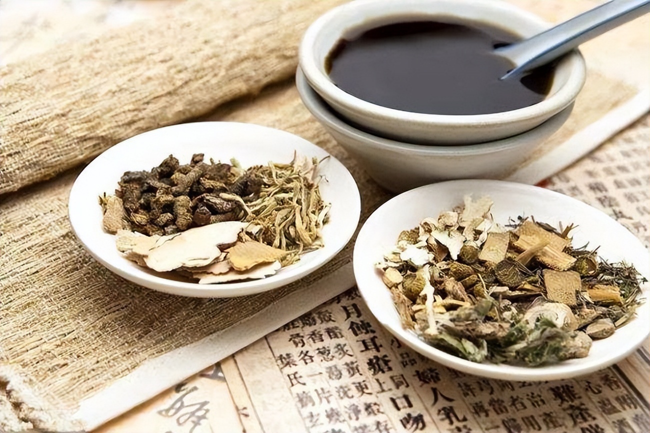 鼻塞流鼻涕中医方子,鼻炎鼻塞吃什么中药最见效