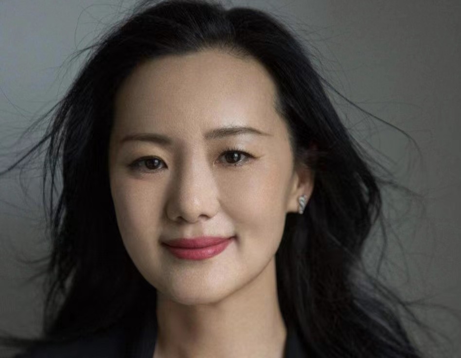 娱乐圈10名非科班出身的女演员,盘点娱乐圈后台最硬的8位女演员