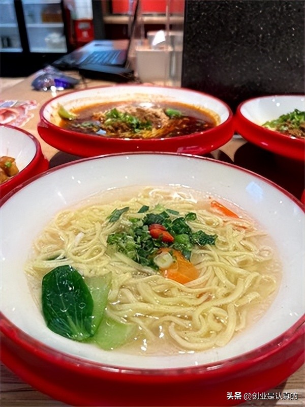 重庆小面一天的利润,重庆小面一年收入有多少