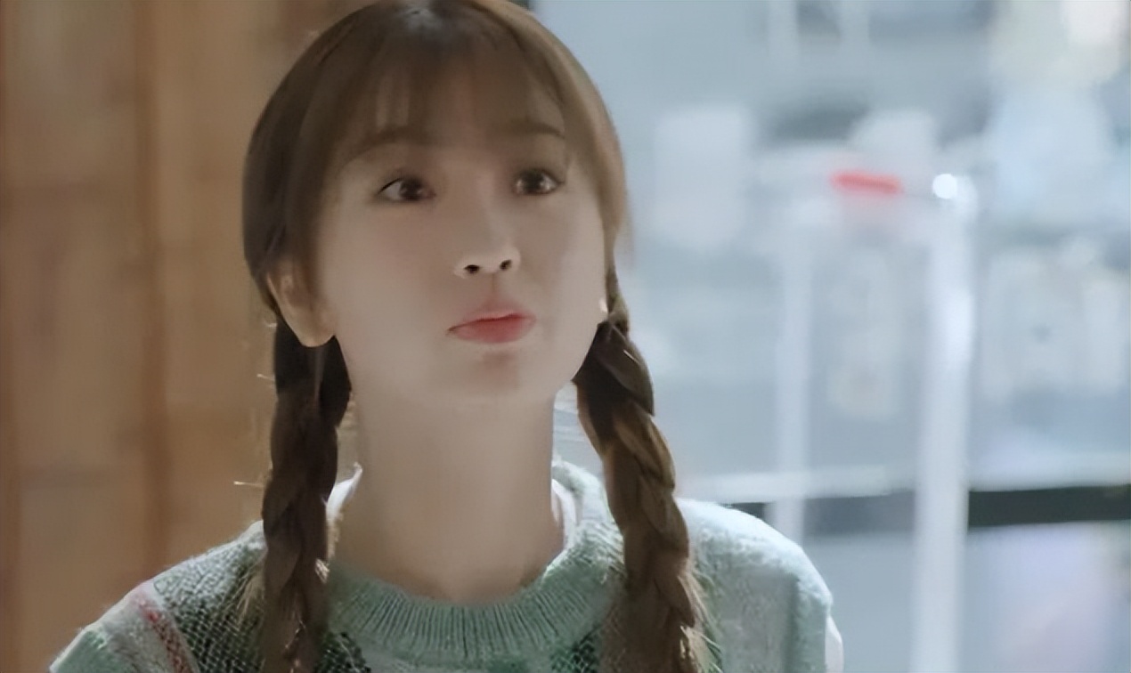 鞠婧祎杨幂迪丽热巴刘亦菲视频,杨幂演戏抿嘴小动作