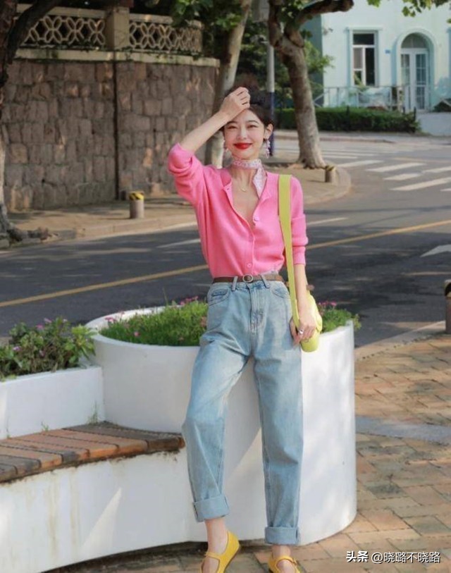 矮个子穿什么款式裤子显高,矮个子穿裤子的长度