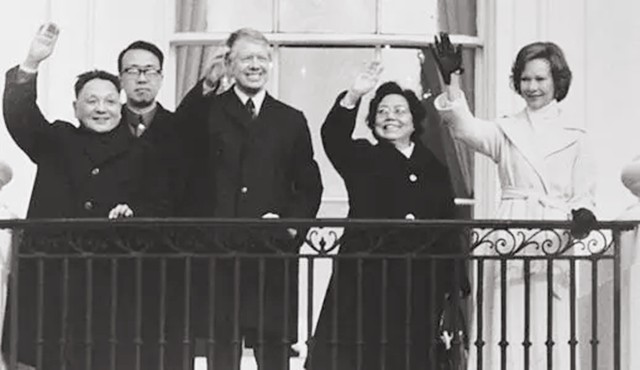 1997年*小平邓**逝世：四海齐悼