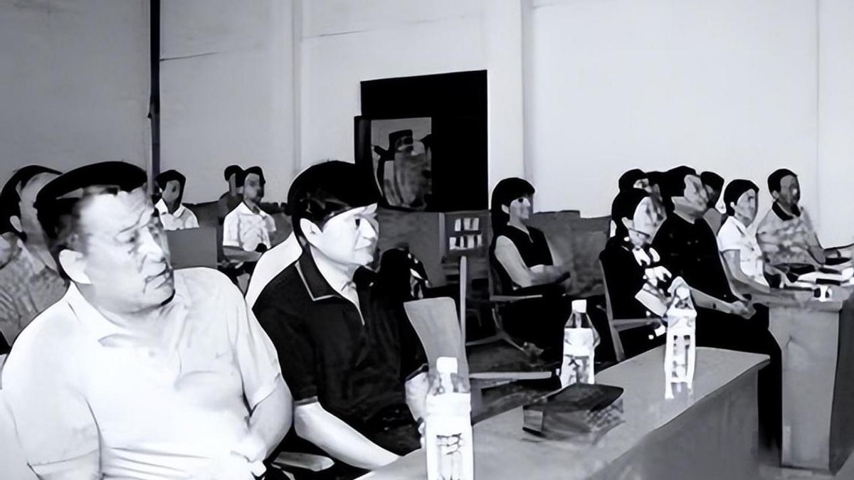 2009年“赵C”改名案：你不改名，全国人口信息系统就得彻底更改