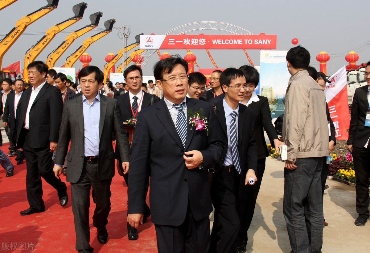 娄底2个县城青年的钢铁传奇：在广东湖南做出500强，还登上富豪榜