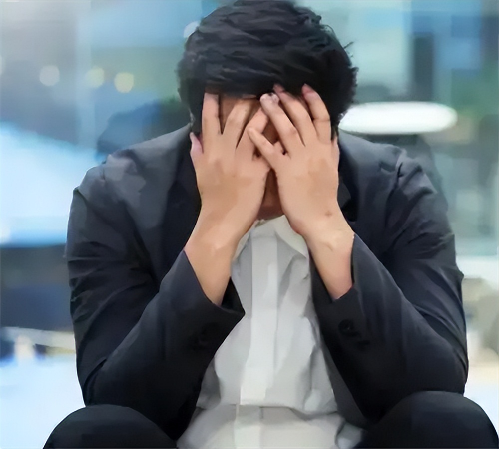 男子请丧假未批强行休假被开除,请丧假被辞退怎么赔偿