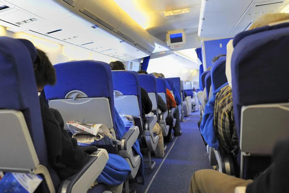 中国年轻36岁空姐,35岁之后的空姐都去哪了