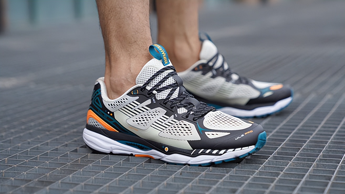 体重75kg跑10公里,体重175跑5-10公里适合的跑鞋