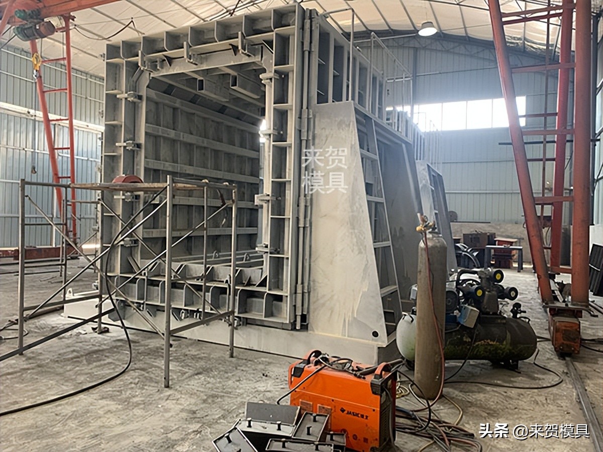 预制装配式综合管廊钢模具,水泥综合管廊钢模具