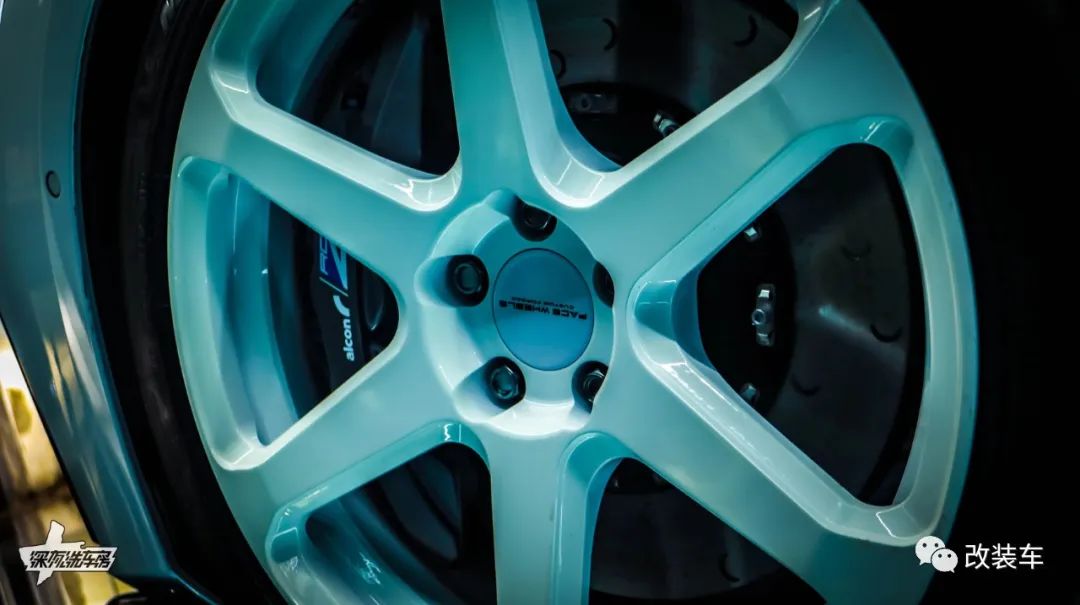 沃尔沃v60黑武士改装,深度试驾全新沃尔沃v60