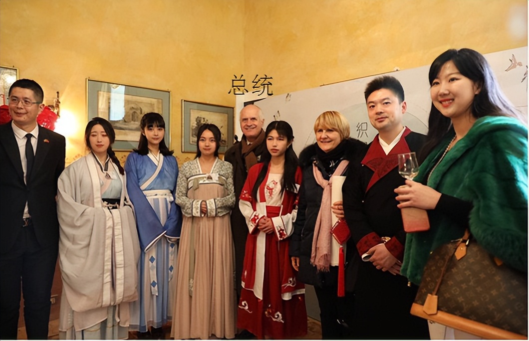 徐娇以前和现在,徐娇现在的模样