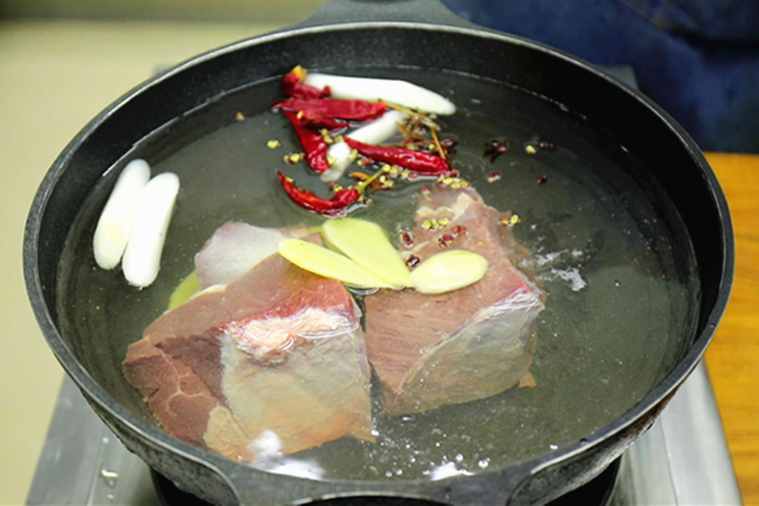 家有儿女垃圾食品,各种垃圾食品少给孩子多吃